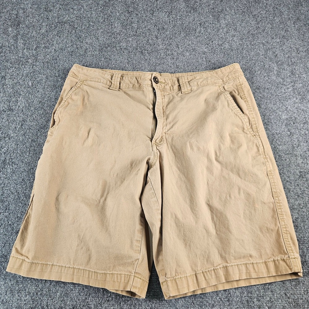 Magellan Outdoors Mens 32W Khaki Cargo Shorts Tan Cotton Rugged Outdoor Casual